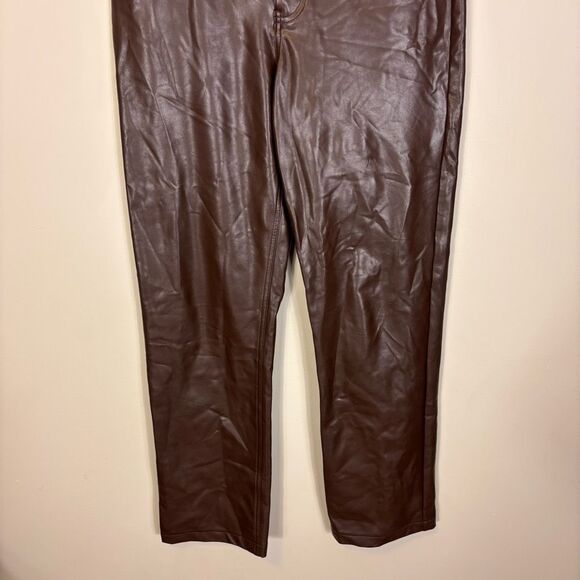Abercrombie & Fitch Brown The 90's Straight Ultra High Rise Faux Leather Pants 2 - Picture 4 of 6